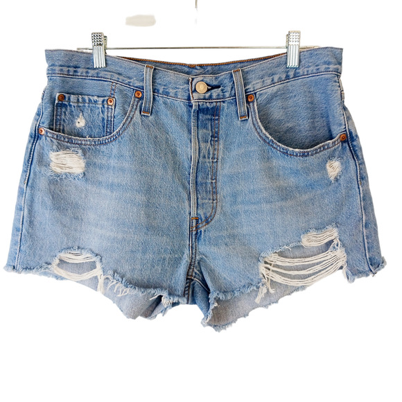 Levi's 501 W31 High-Rise Denim Shorts Distressed 56327-0193 S110793 - Picture 2 of 7